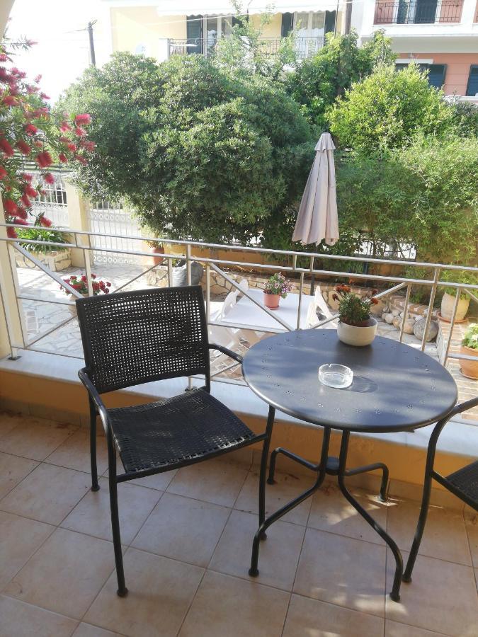 Sunny Stay Furnished Apartment In Kanoni Eksteriør billede